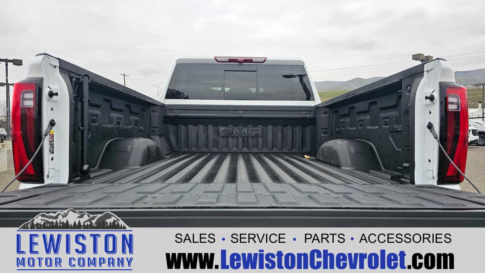 2025 GMC Sierra 2500 HD SLT