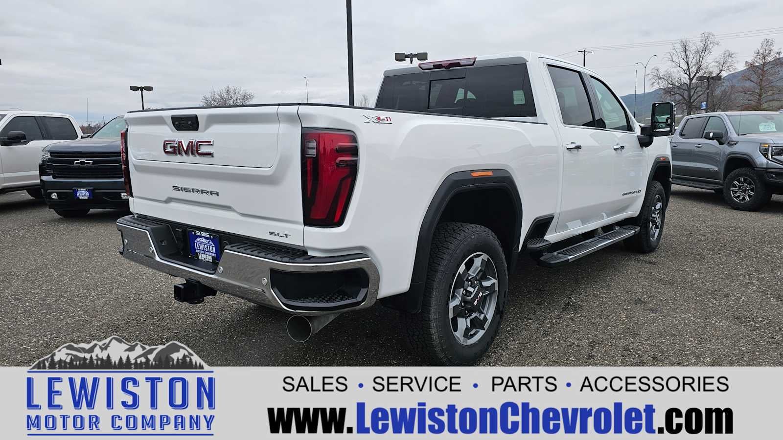 2025 GMC Sierra 2500 HD SLT