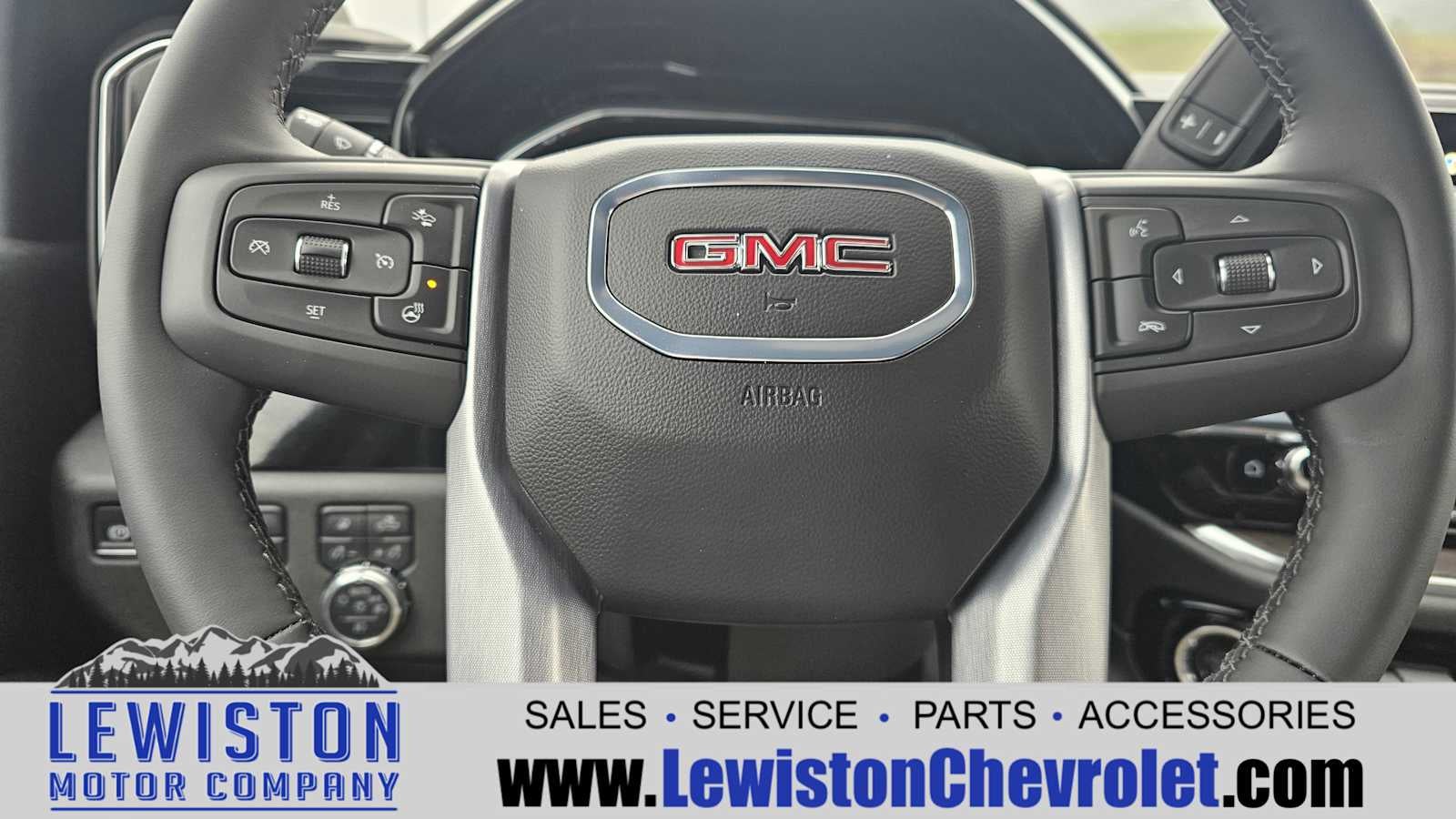 2025 GMC Sierra 2500 HD SLT