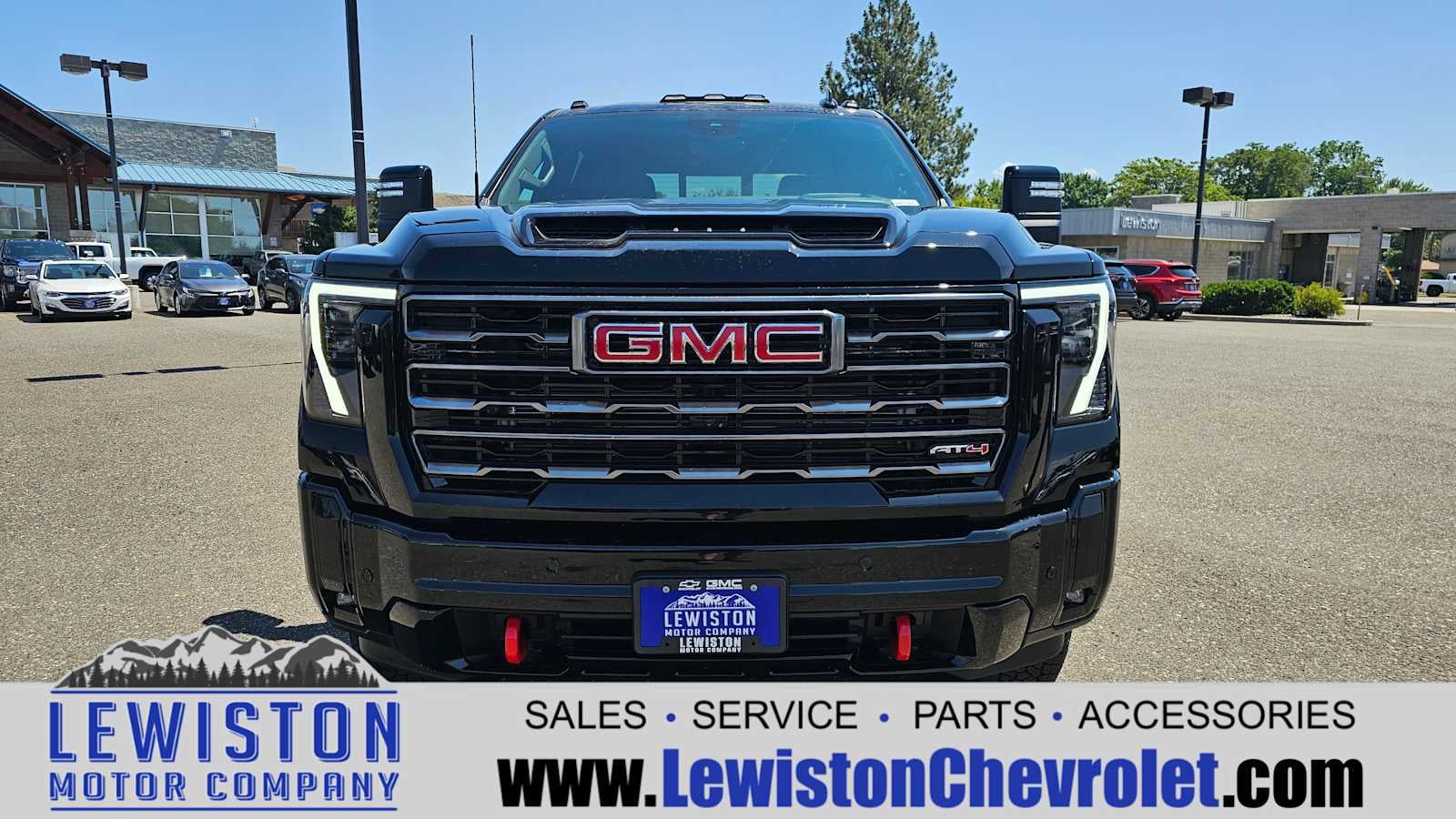 2025 GMC Sierra 2500 HD AT4