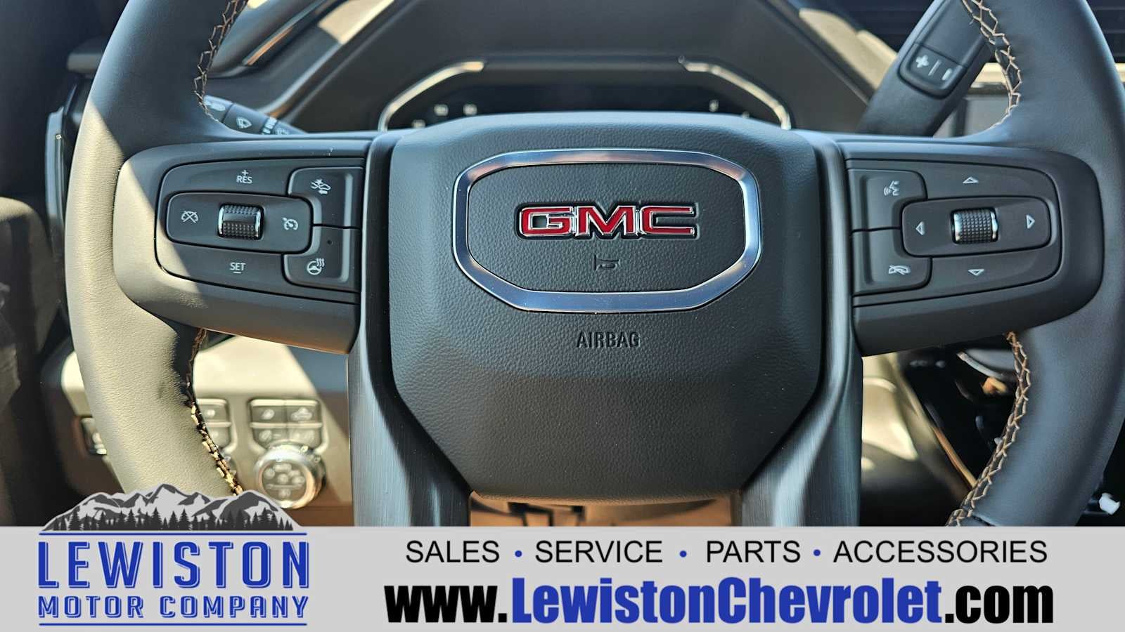 2025 GMC Sierra 2500 HD AT4