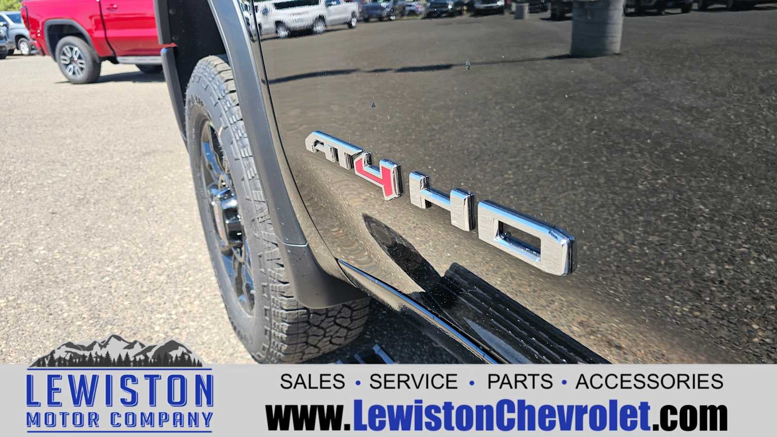 2025 GMC Sierra 2500 HD AT4