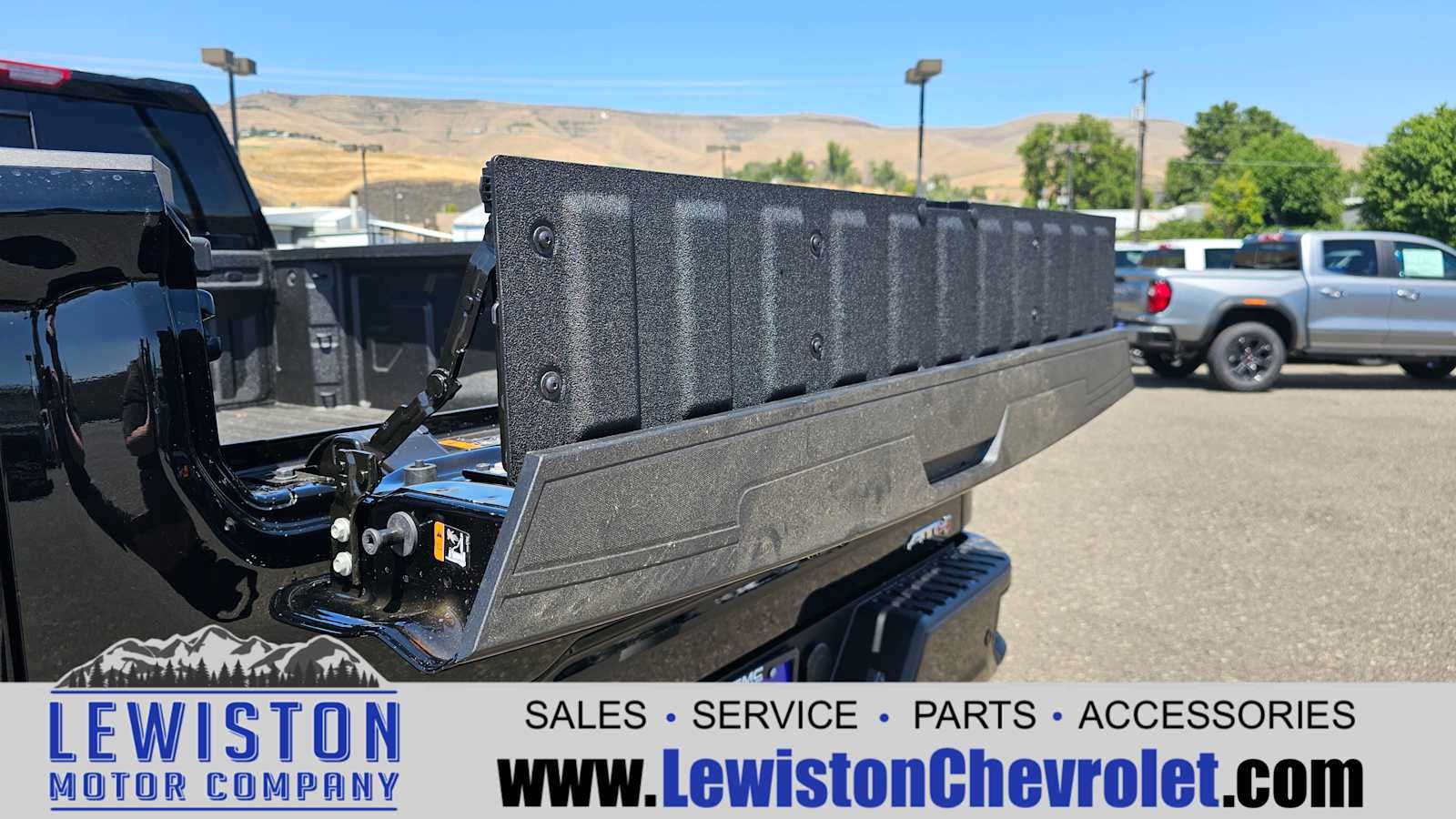 2025 GMC Sierra 2500 HD AT4