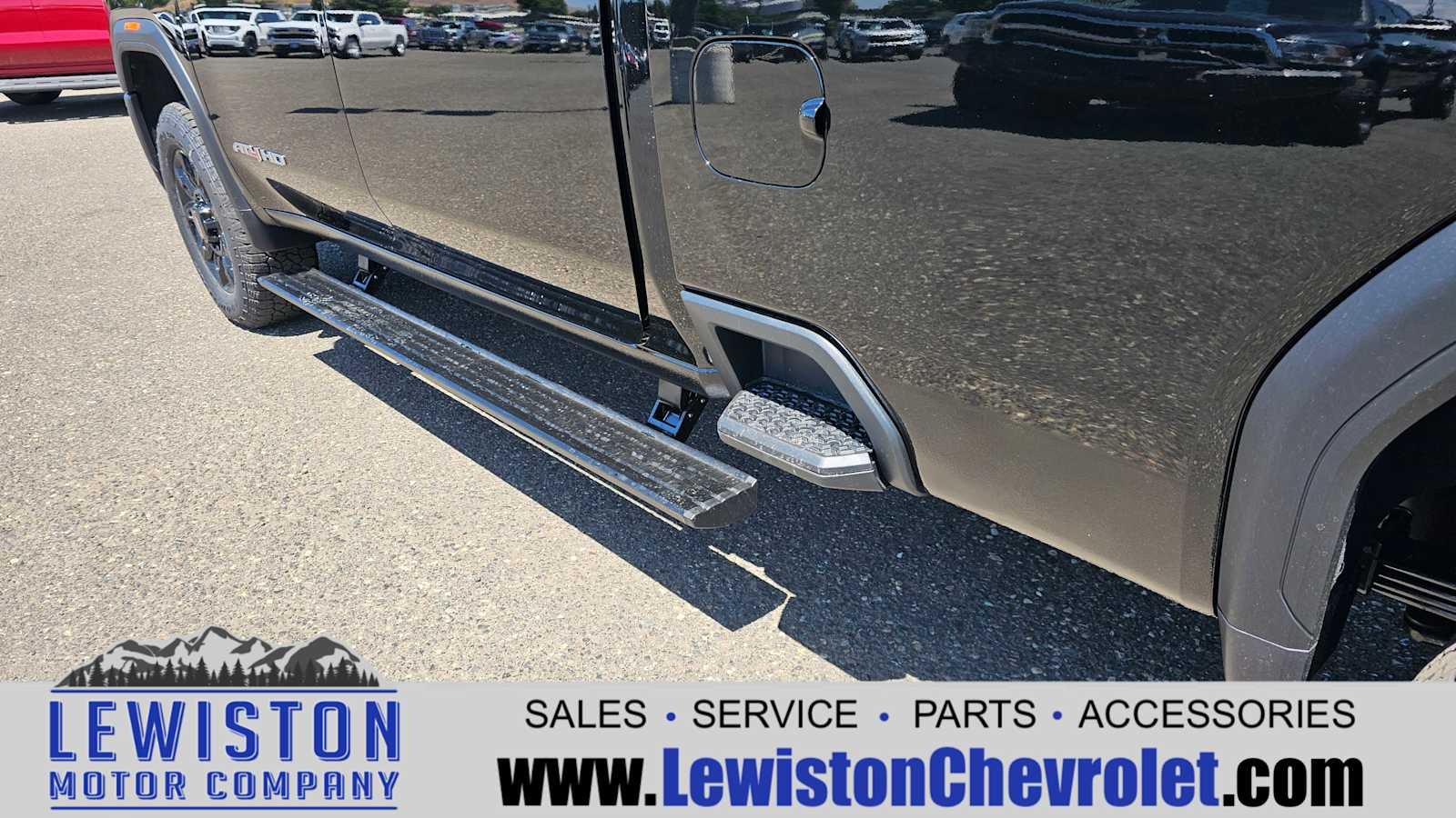 2025 GMC Sierra 2500 HD AT4