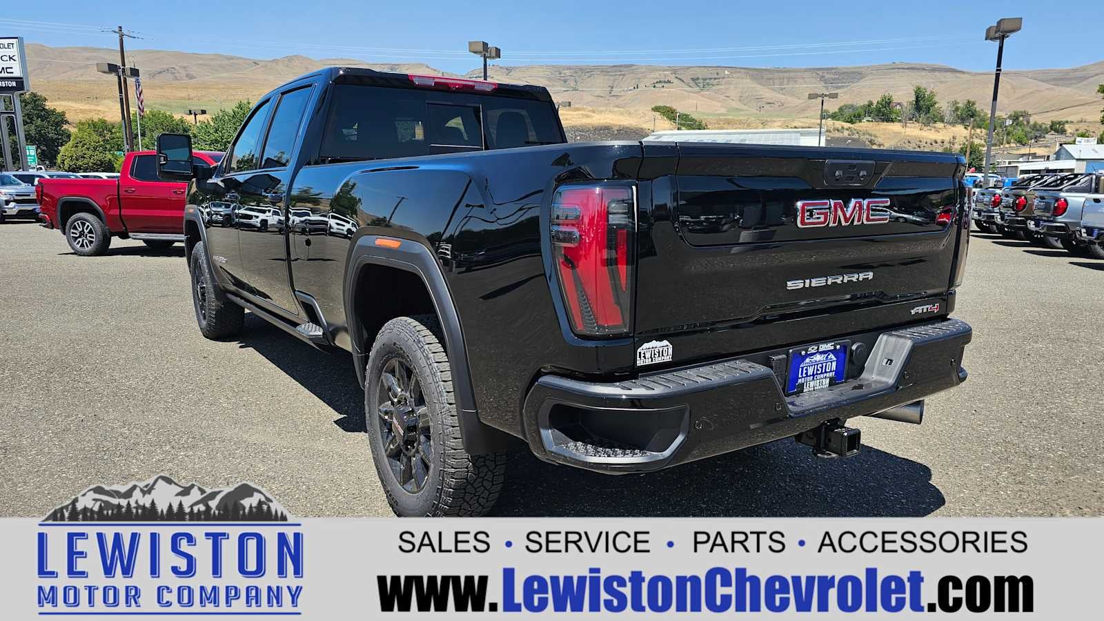 2025 GMC Sierra 2500 HD AT4