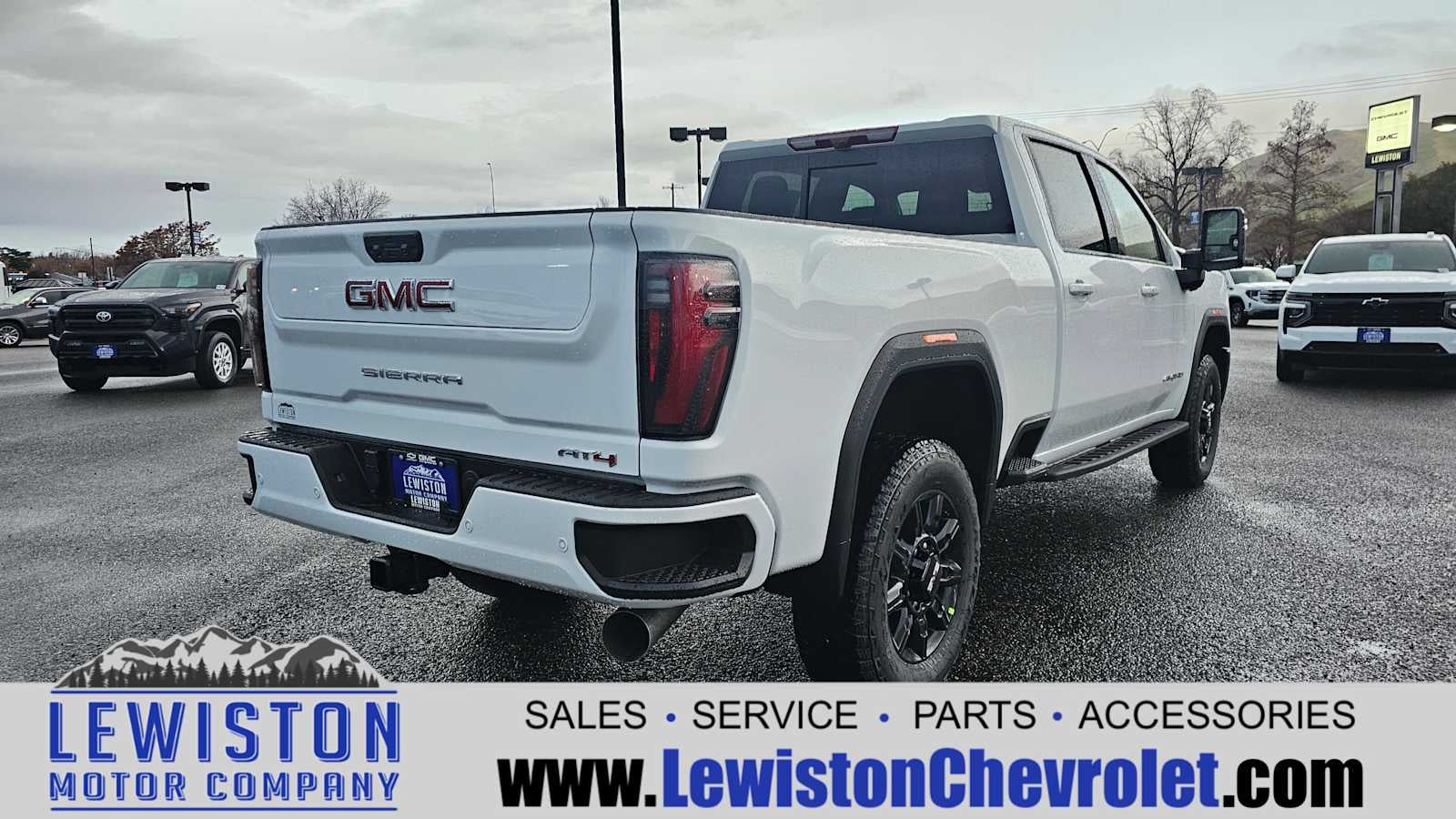 2026 GMC Sierra 3500 HD AT4