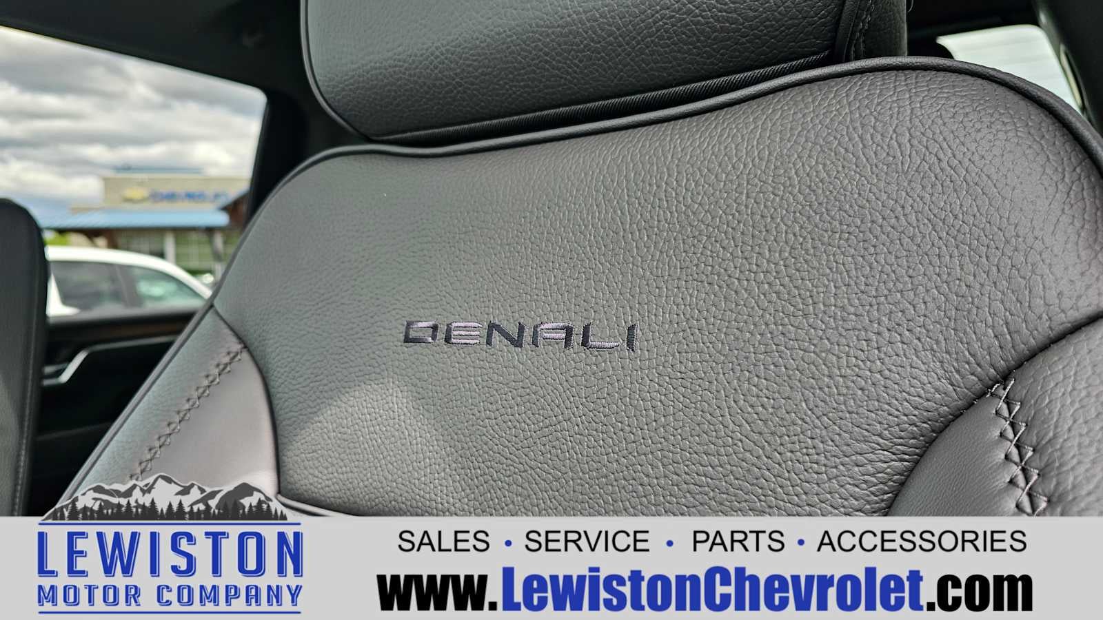 2025 GMC Sierra 3500 HD Denali