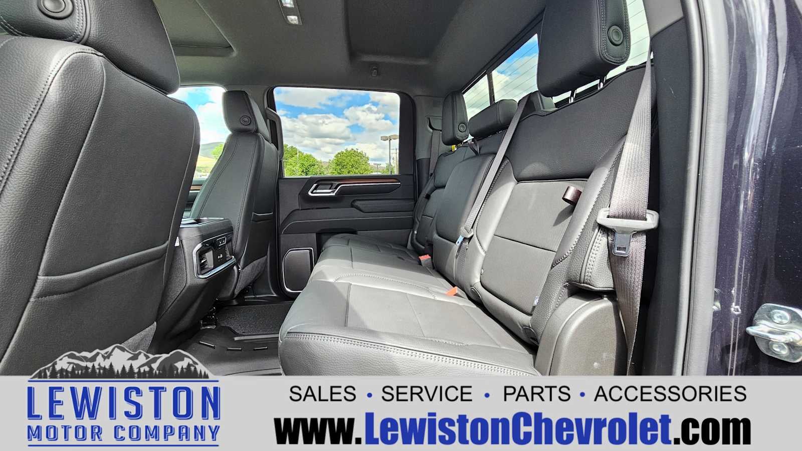 2025 GMC Sierra 3500 HD Denali