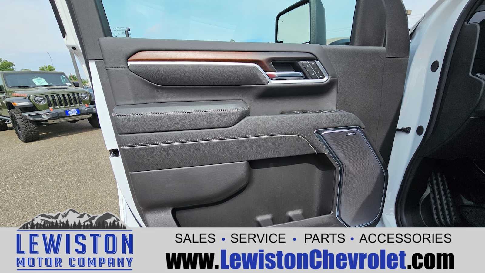 2025 GMC Sierra 3500 HD Denali