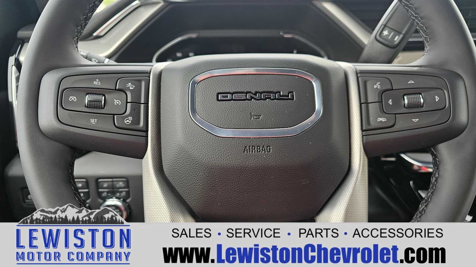 2025 GMC Sierra 3500 HD Denali