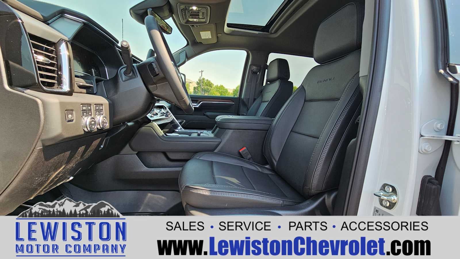 2025 GMC Sierra 3500 HD Denali