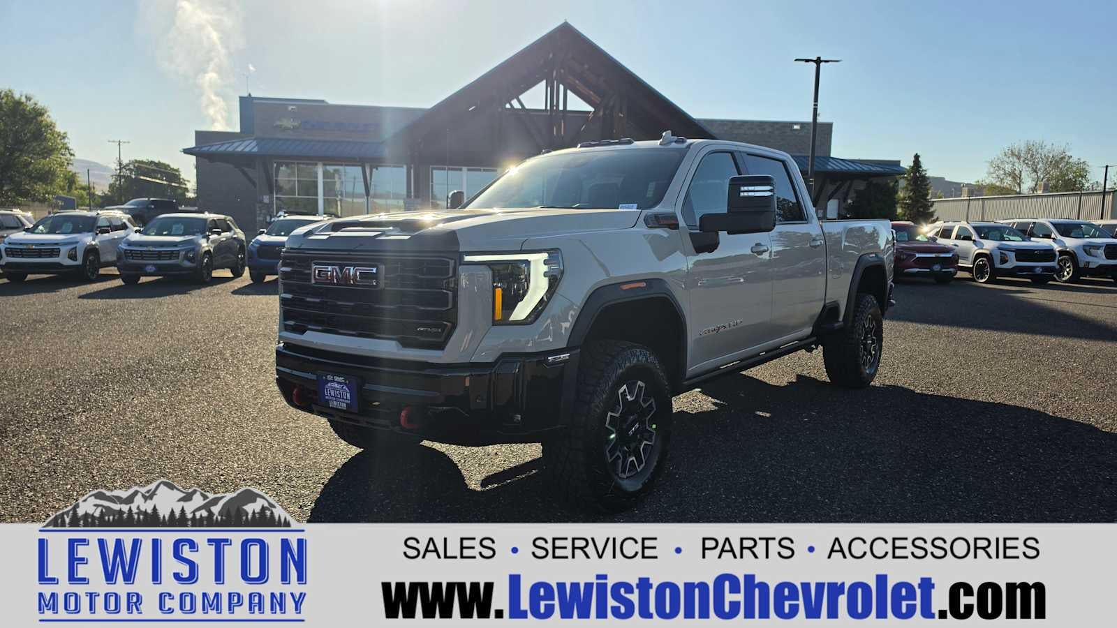 2026 GMC Sierra 4WD Crew Cab Standard Box AT4X's photo