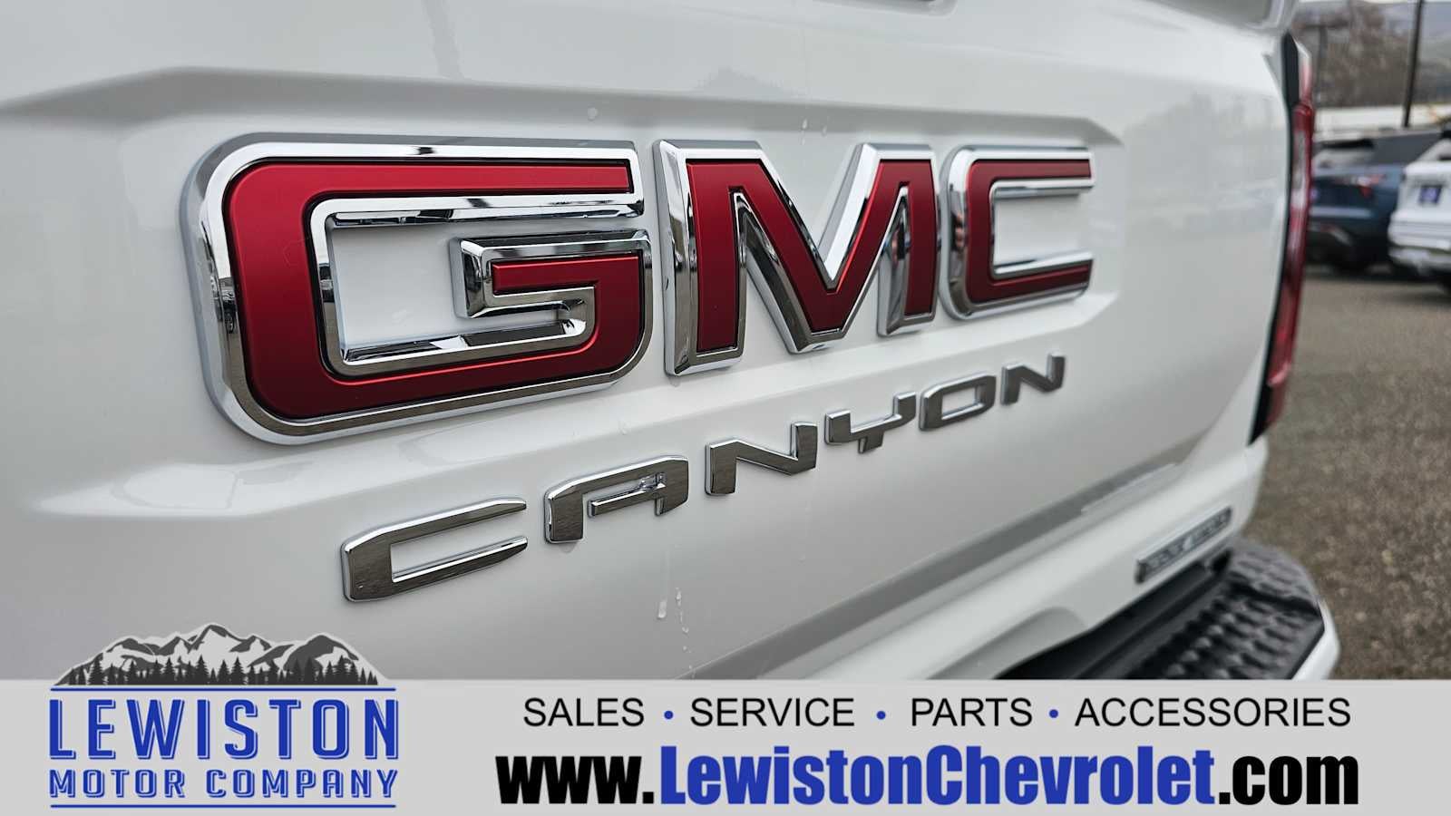 2026 GMC Canyon Elevation