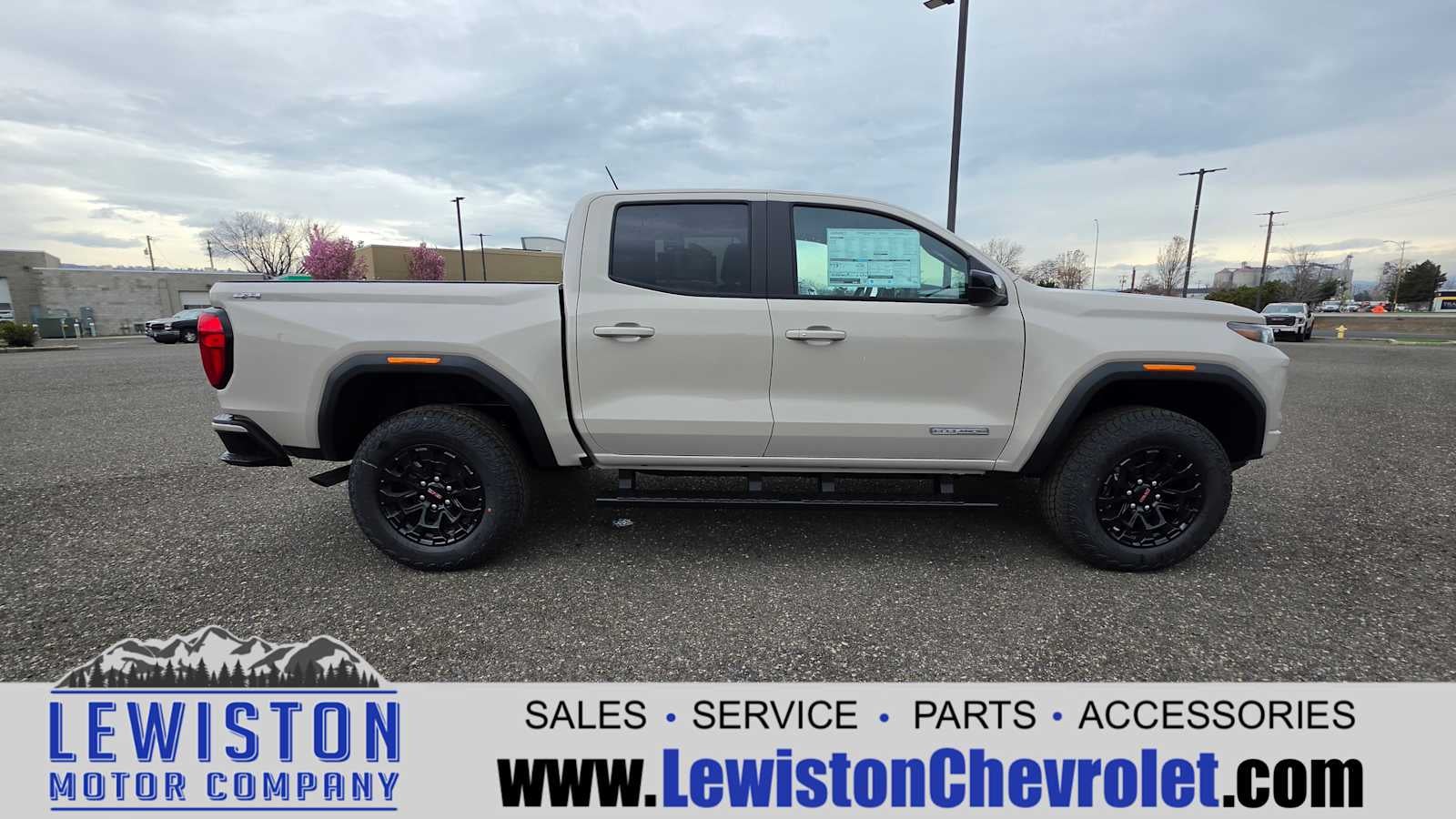 2026 GMC Canyon Elevation