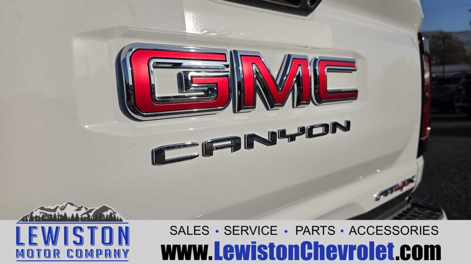 2026 GMC Canyon AT4X