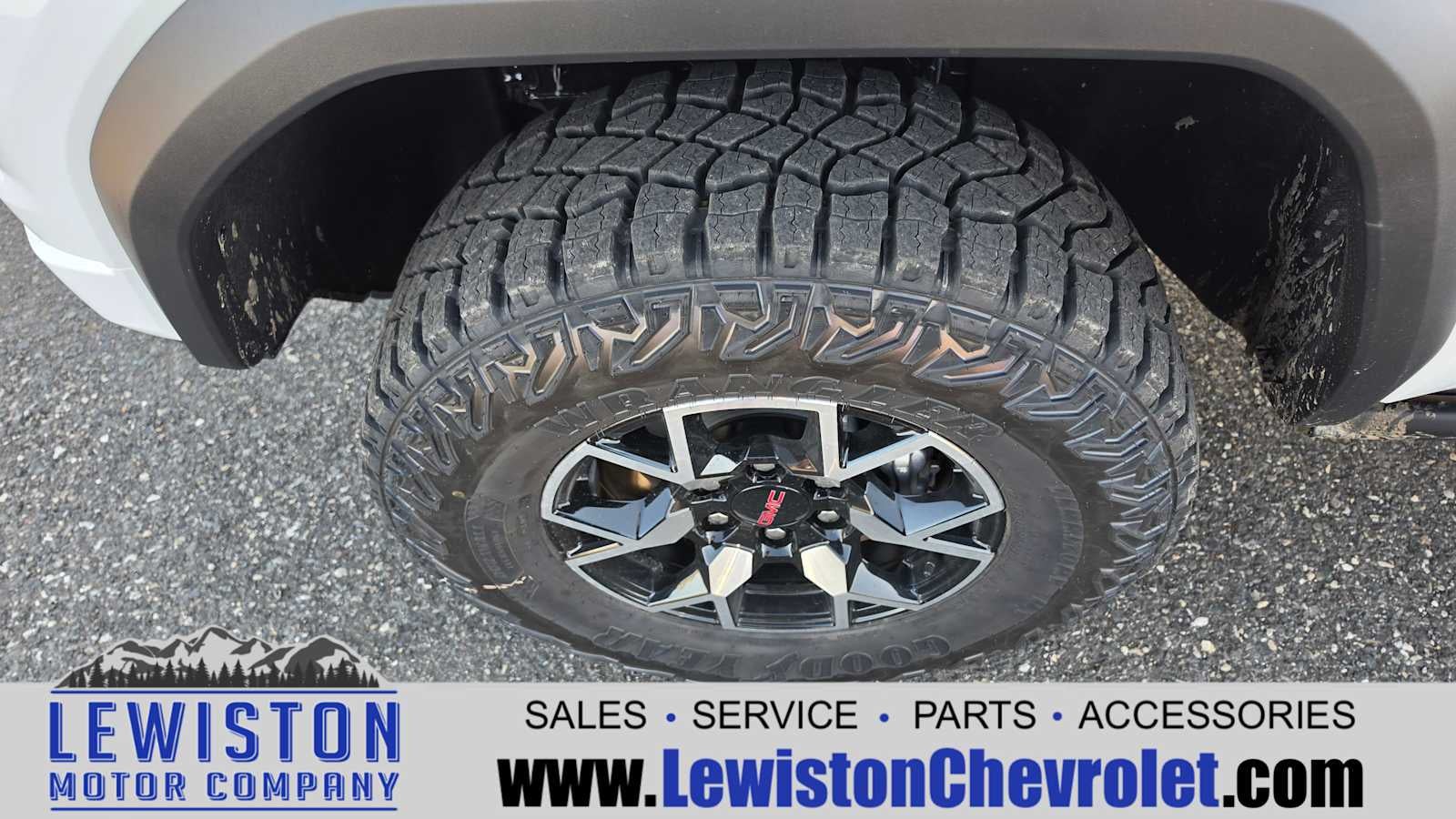 2026 GMC Canyon AT4X