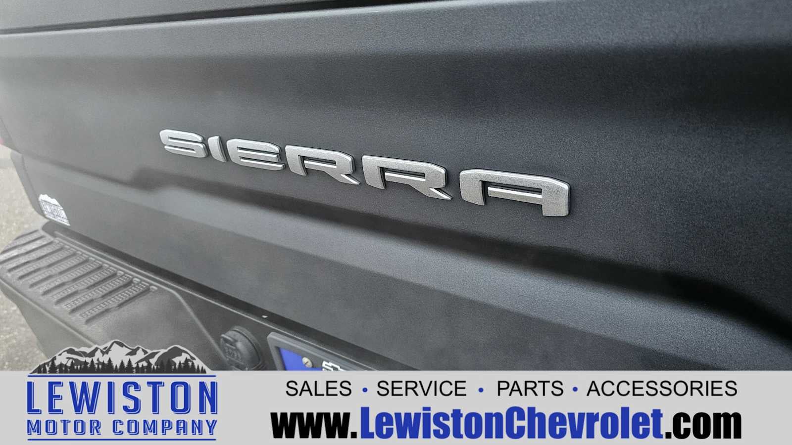 2021 GMC Sierra 1500 AT4