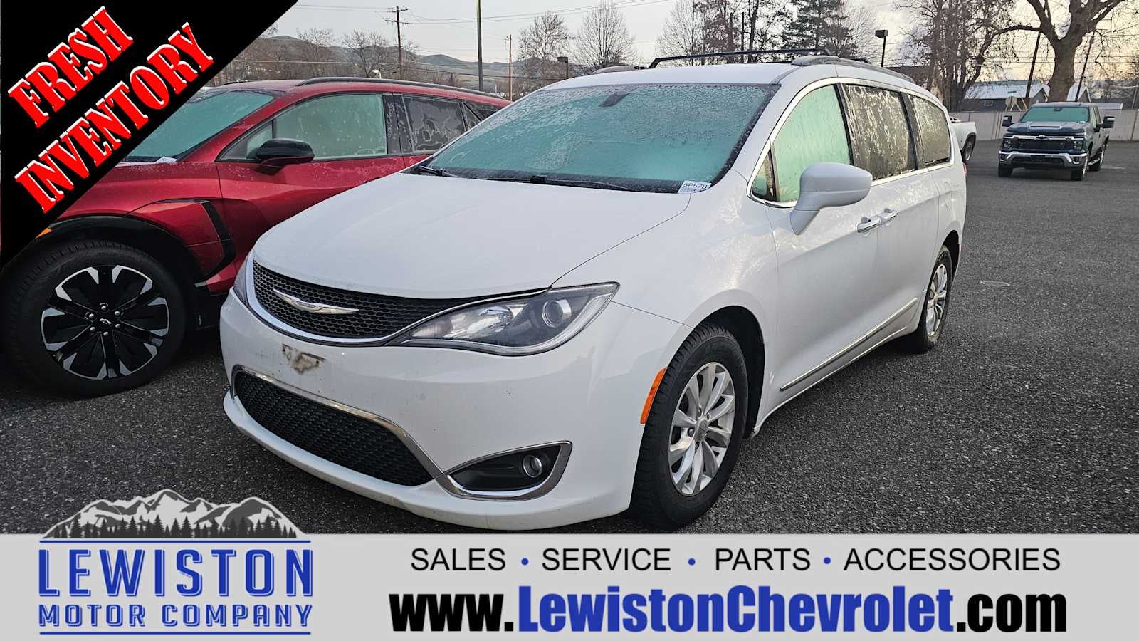 2017 Chrysler Pacifica Touring-L