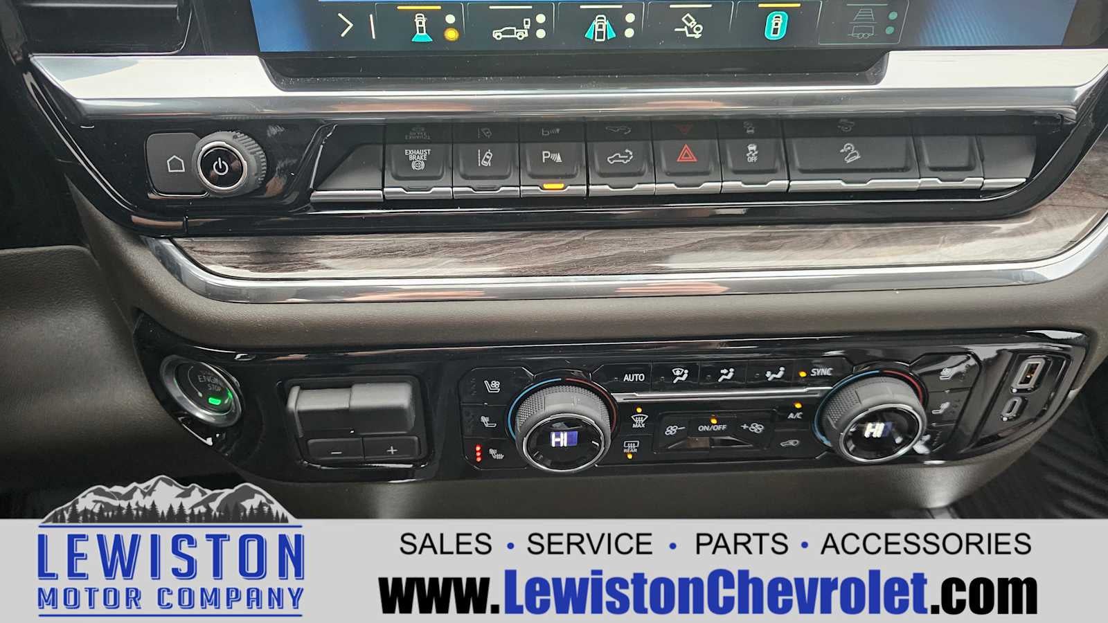 2025 Chevrolet Silverado 3500 HD LTZ