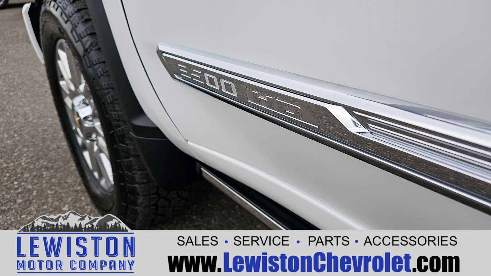 2025 Chevrolet Silverado 3500 HD High Country