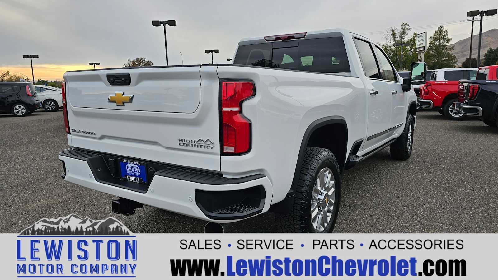 2025 Chevrolet Silverado 3500 HD High Country