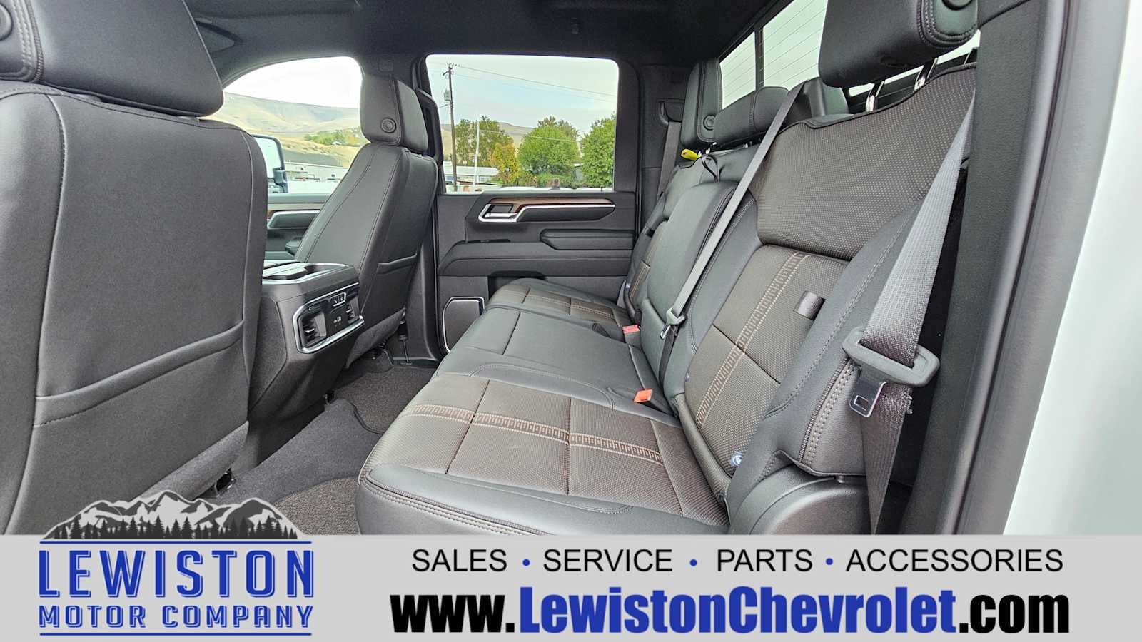 2025 Chevrolet Silverado 3500 HD High Country