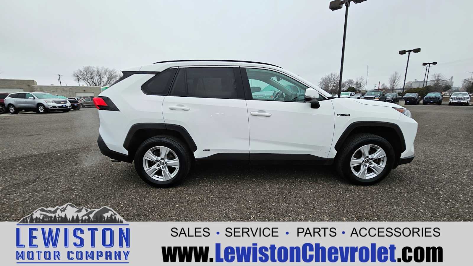 2021 Toyota RAV4 Hybrid XLE