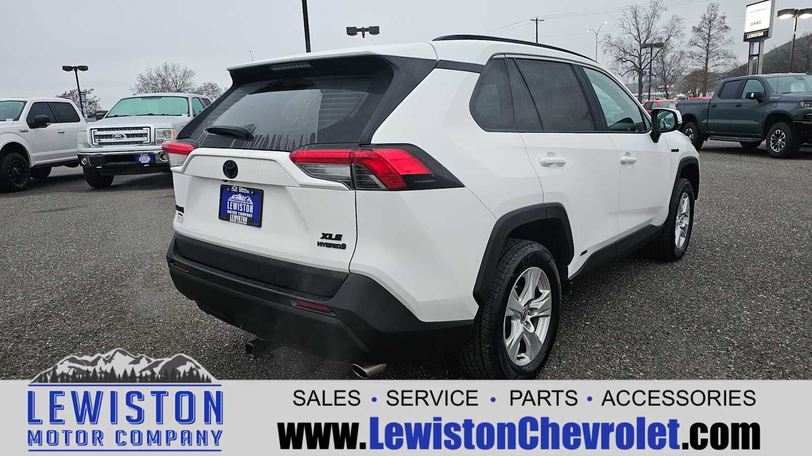 2021 Toyota RAV4 Hybrid XLE