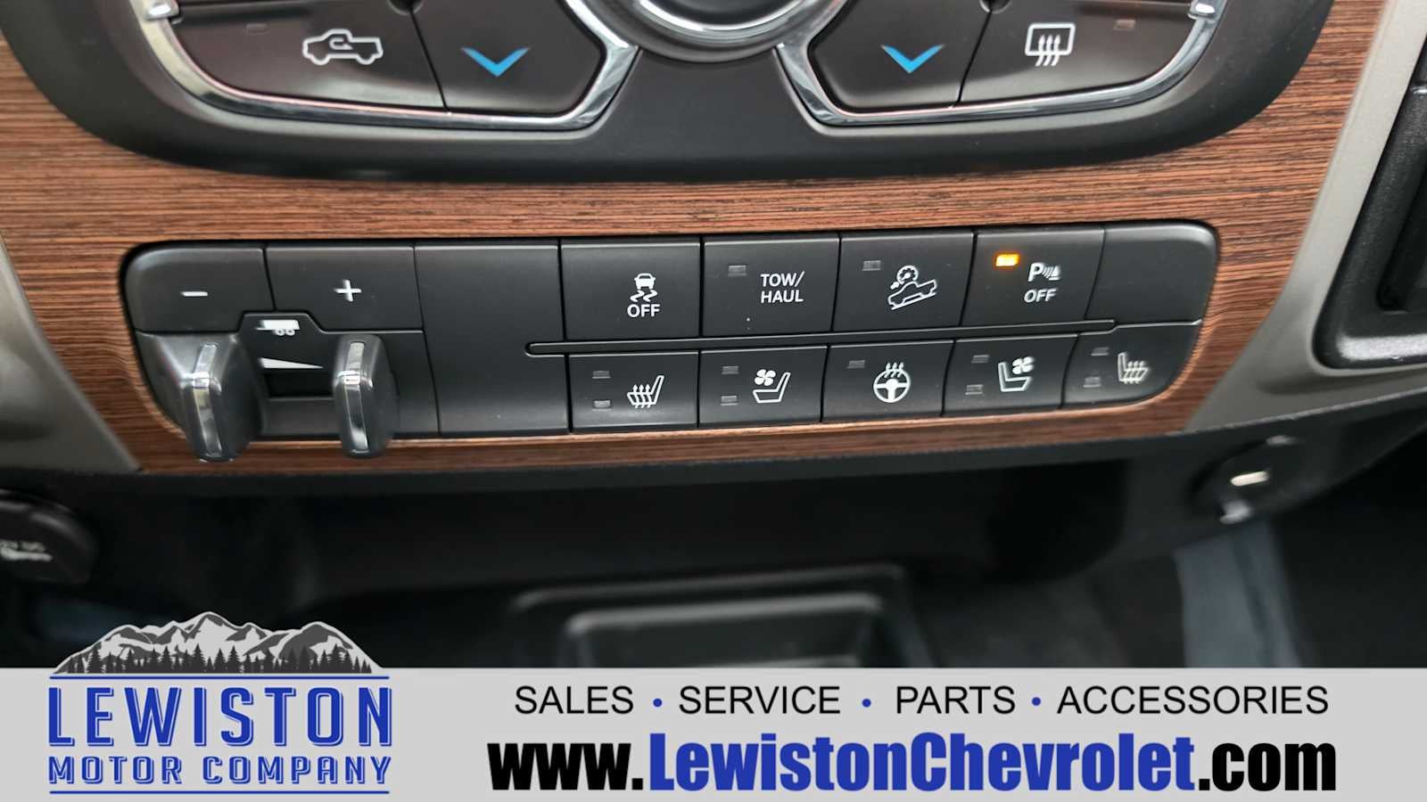 2015 RAM 2500 Laramie Power Wagon