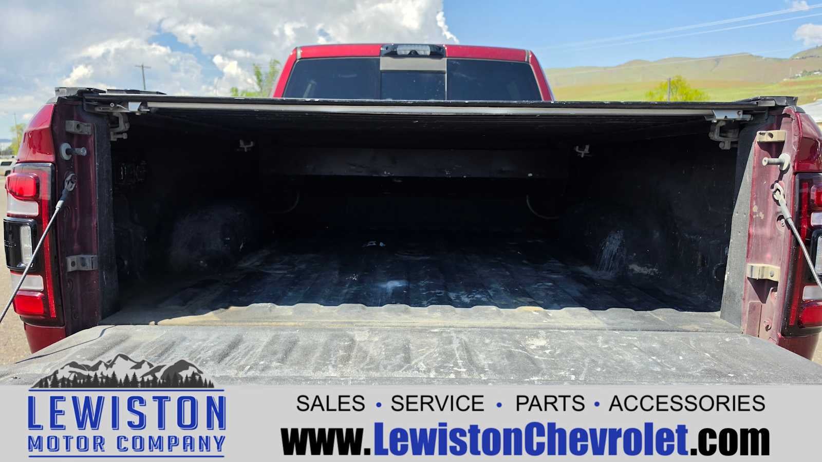 2023 RAM 2500 Limited Mega Cab 4x4 6'4" Box