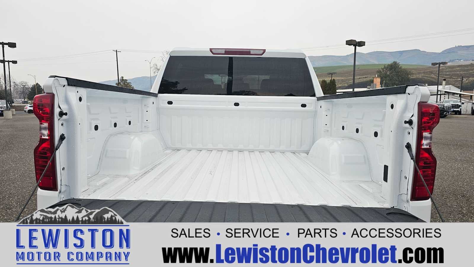 2025 Chevrolet Silverado 1500 WT