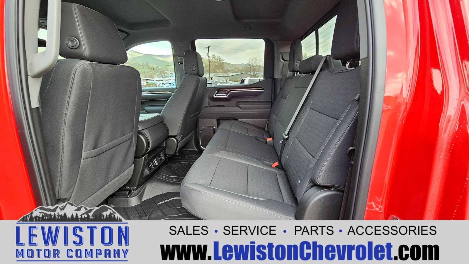 2025 Chevrolet Silverado 1500 LT