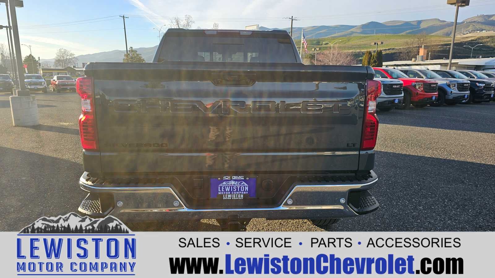 2025 Chevrolet Silverado 1500 LT