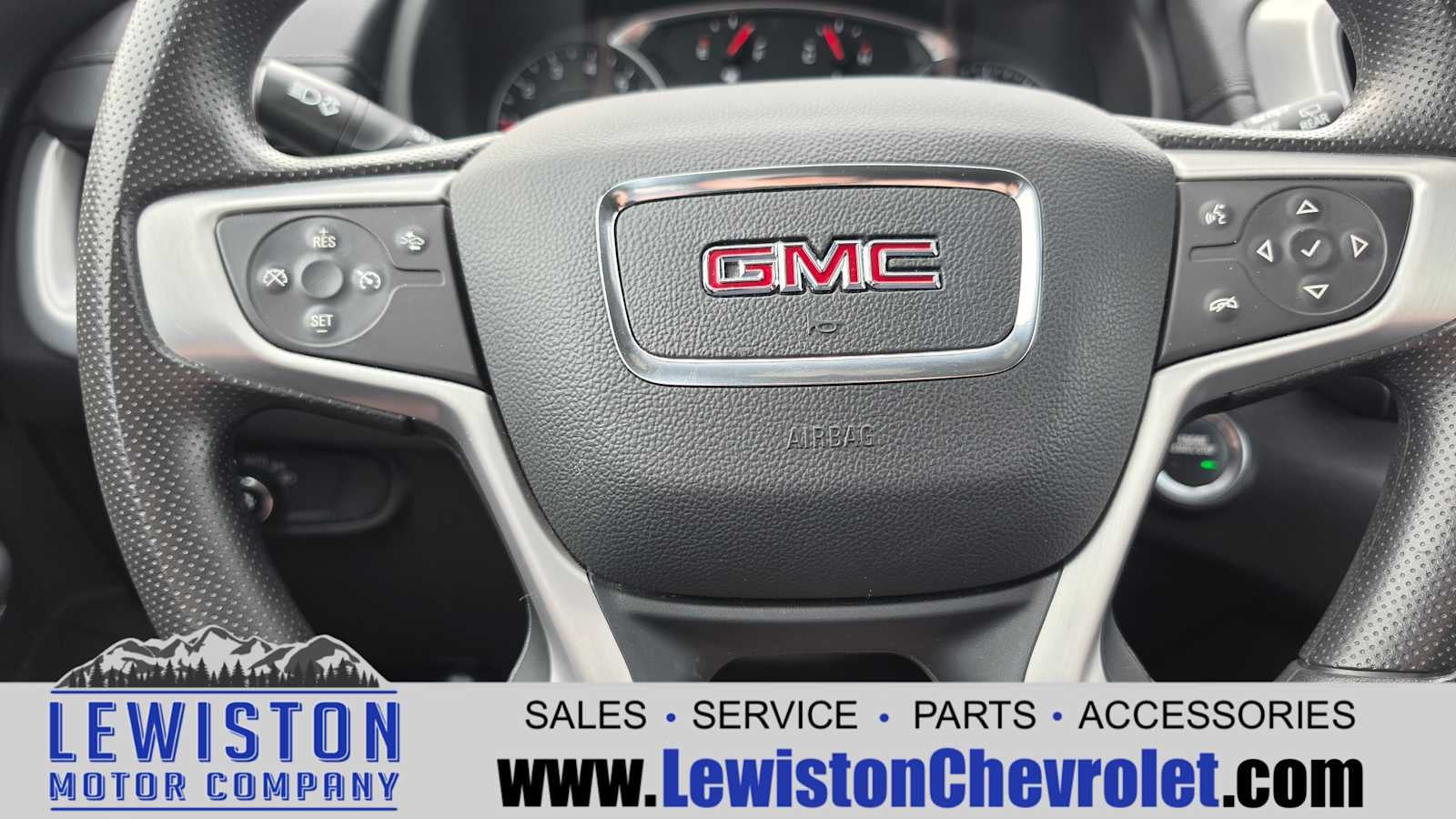 2024 GMC Terrain SLE