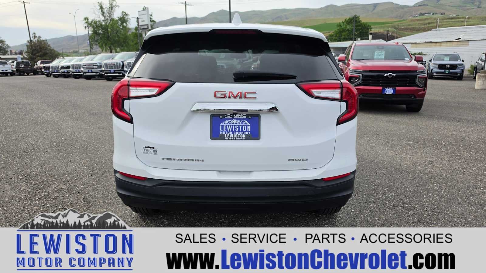 2024 GMC Terrain SLE