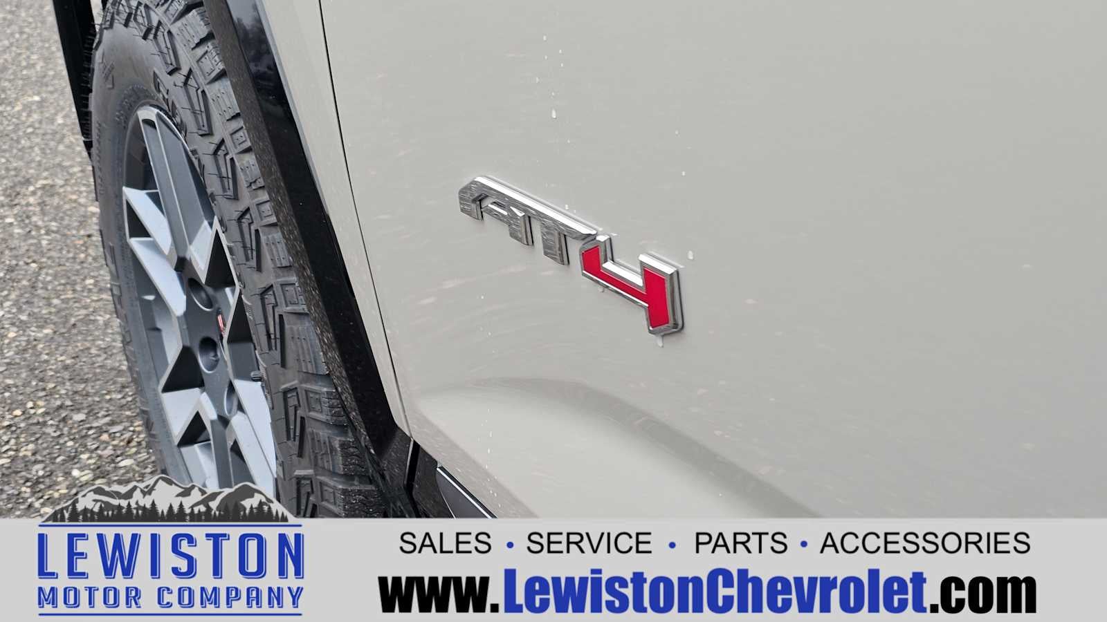 2026 GMC Terrain AT4