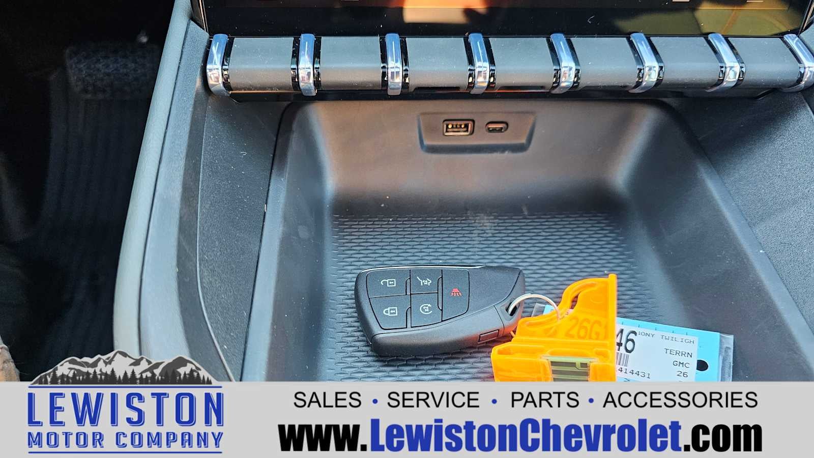 2026 GMC Terrain AT4