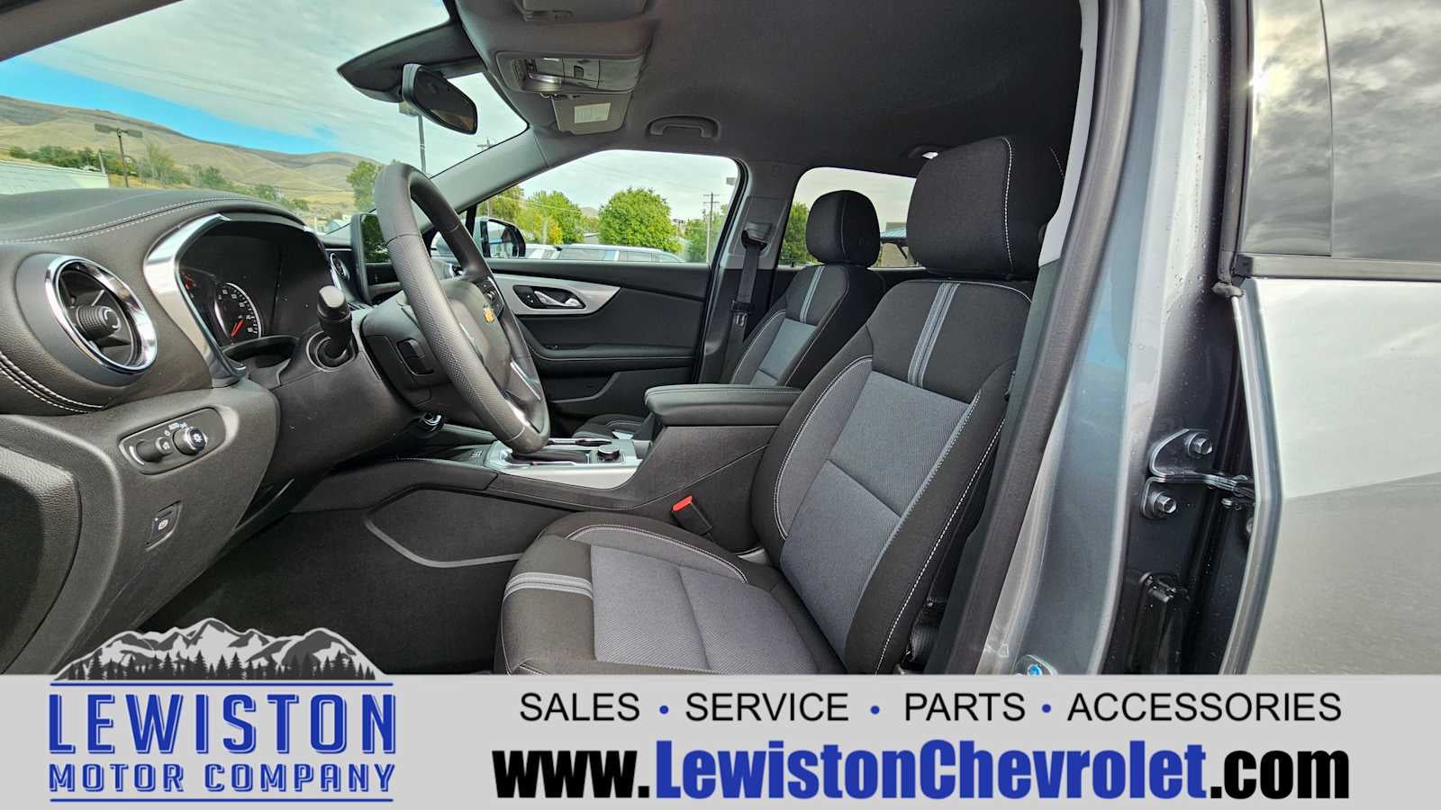 2025 Chevrolet Blazer 2LT