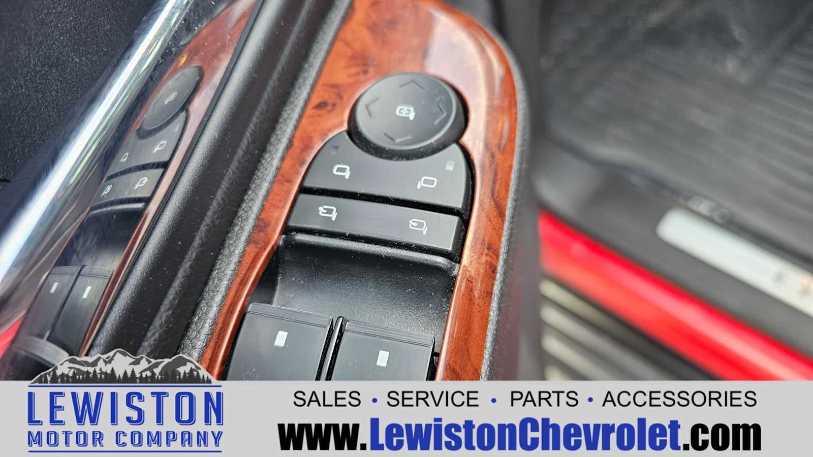 2012 Chevrolet Avalanche LTZ