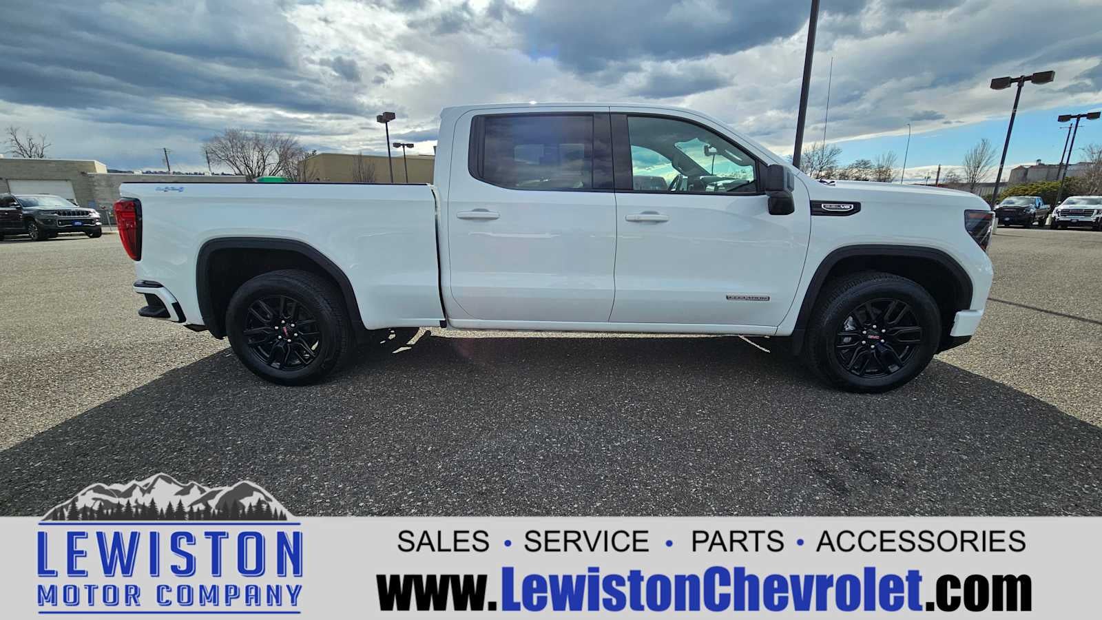 2024 GMC Sierra 1500 Elevation