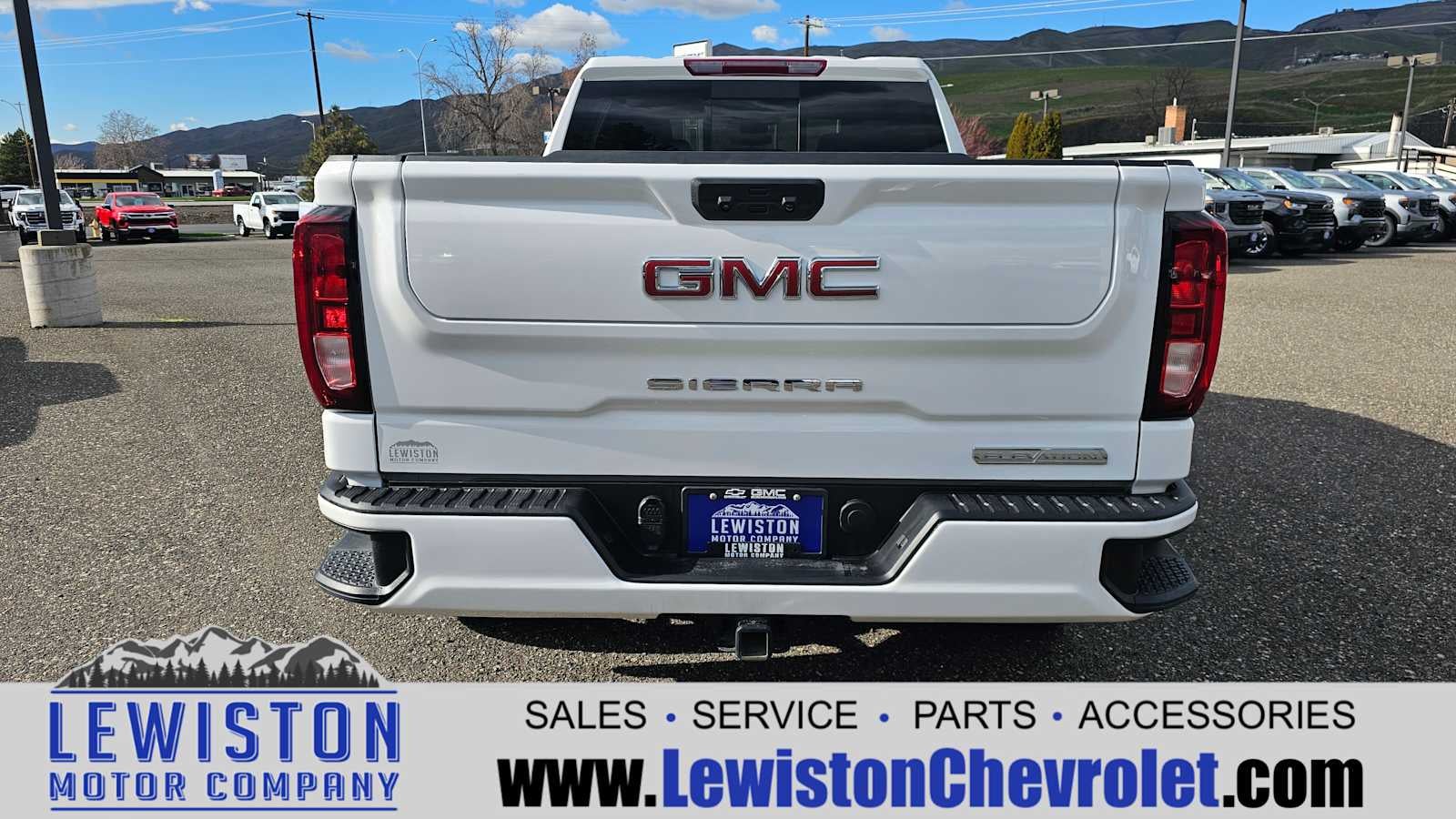 2024 GMC Sierra 1500 Elevation