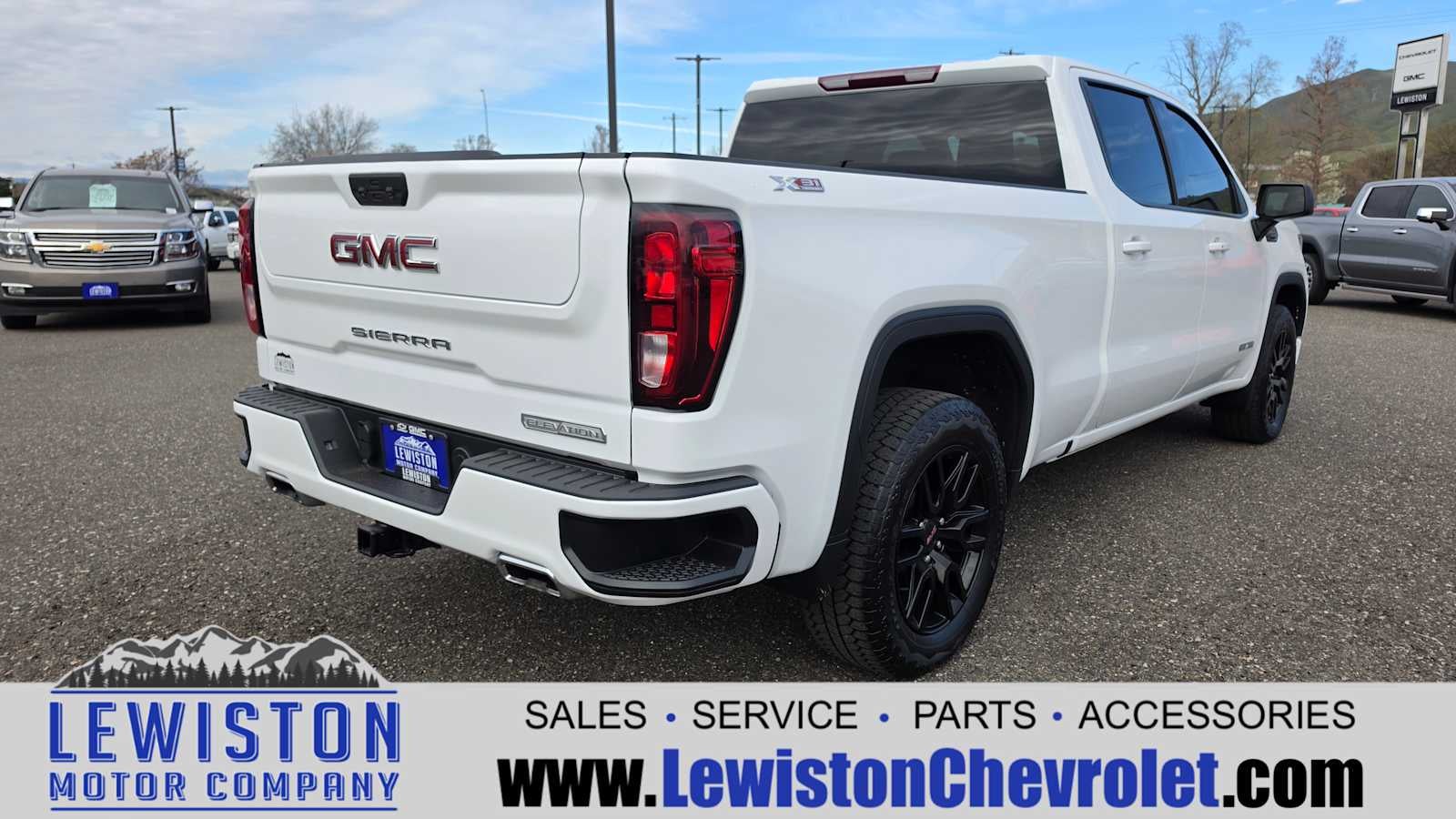 2023 GMC Sierra 1500 Elevation