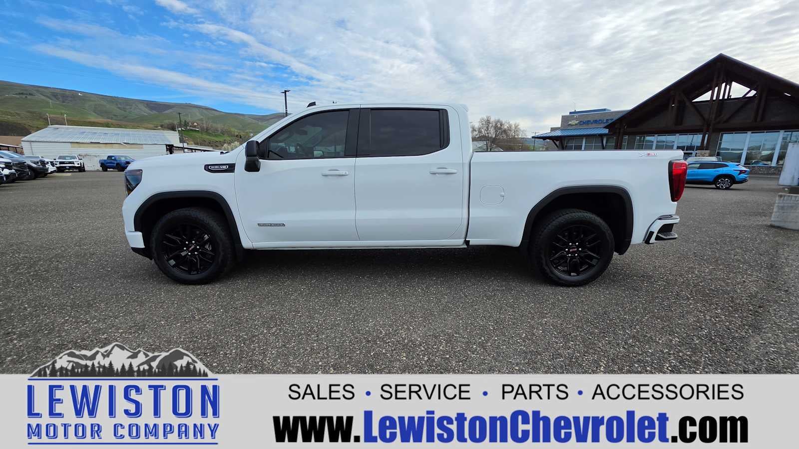 2023 GMC Sierra 1500 Elevation