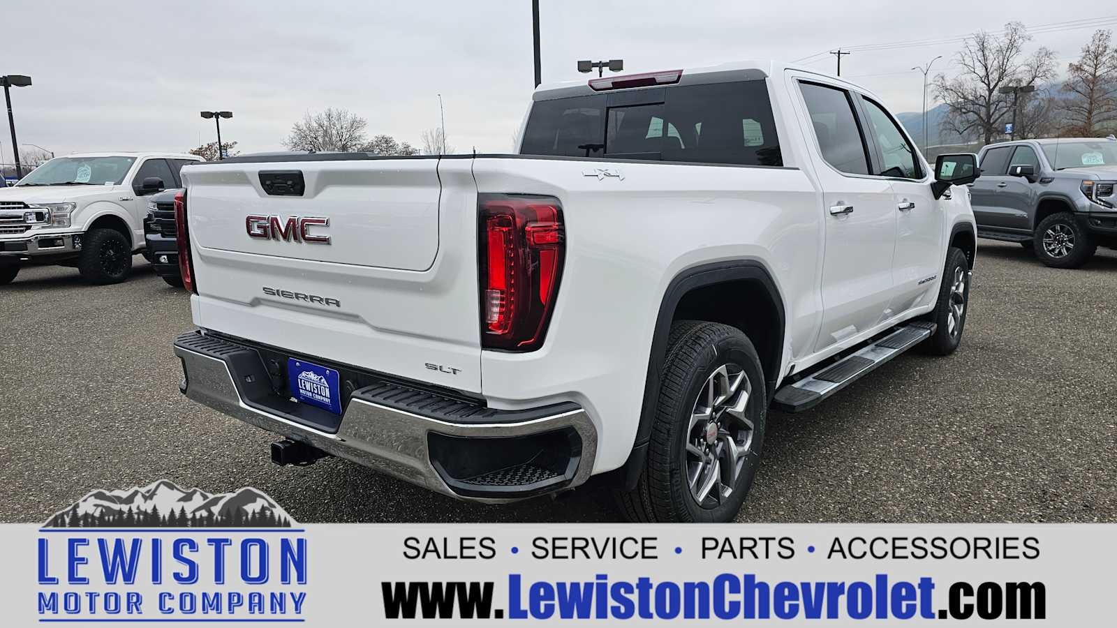 2026 GMC Sierra 1500 SLT