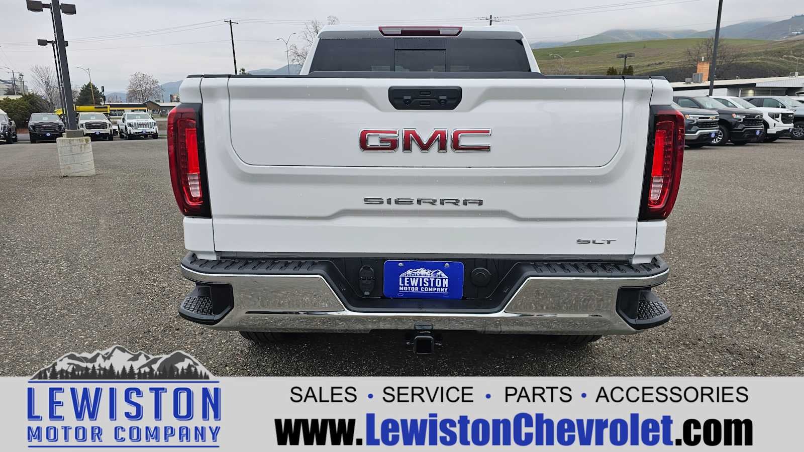 2026 GMC Sierra 1500 SLT