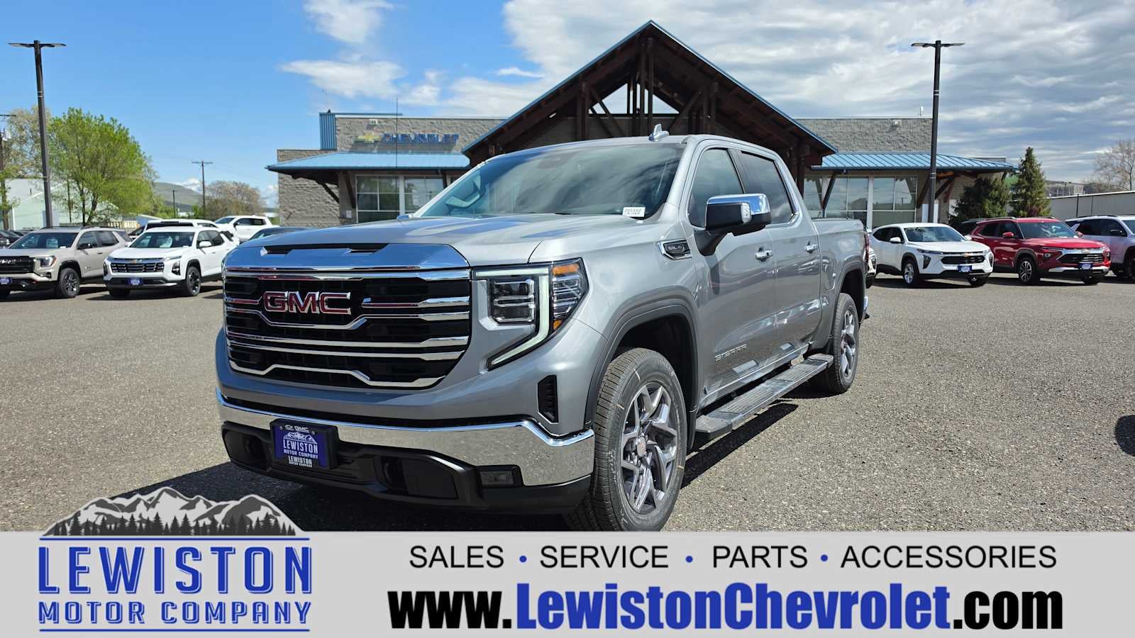 2026 GMC Sierra 4WD Crew Cab Short Box SLT's photo
