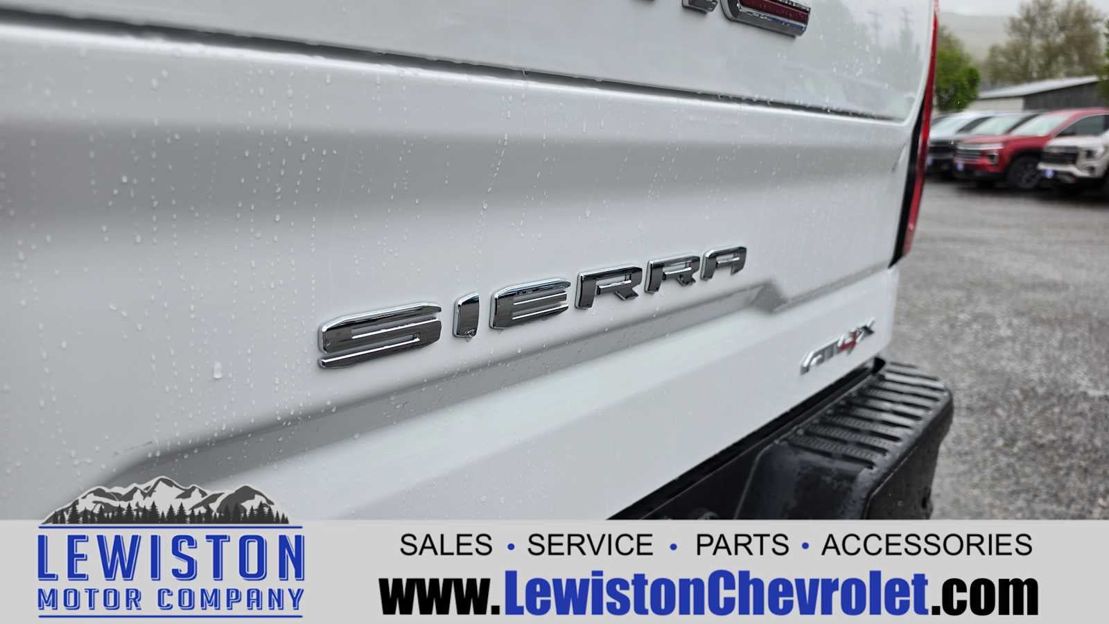 2026 GMC Sierra 1500 AT4X