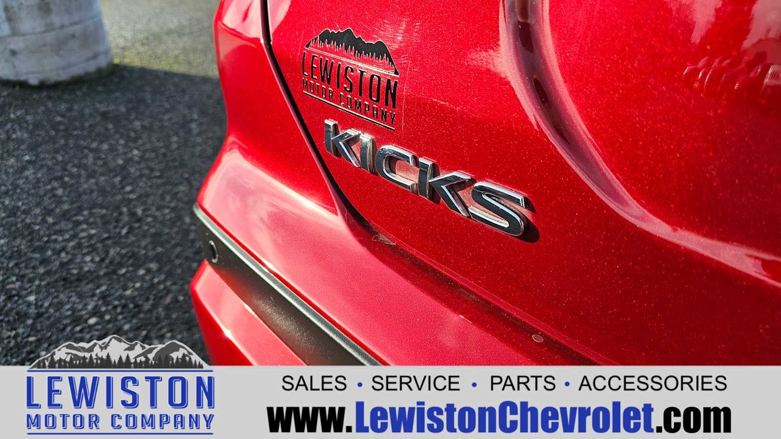 2021 Nissan Kicks SV