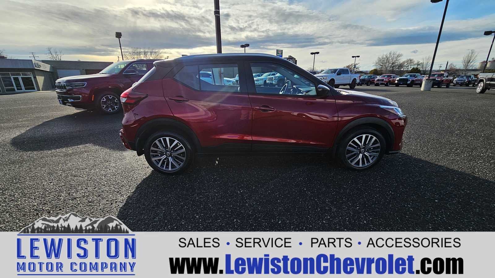 2021 Nissan Kicks SV