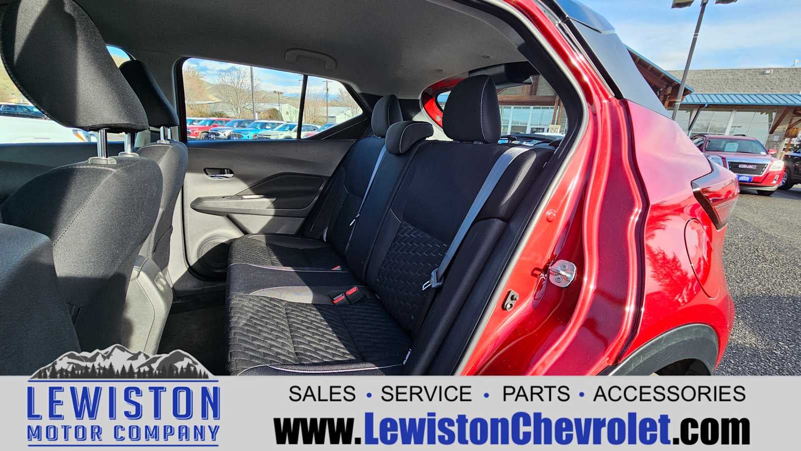 2021 Nissan Kicks SV